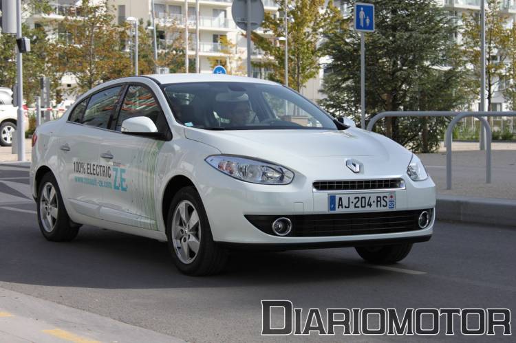 Renault Fluence Z.E., presentación y prueba en París