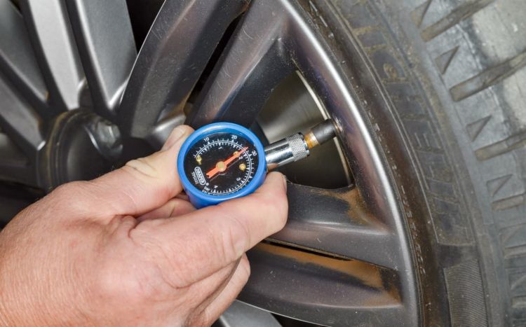 Tire Wheel Pressure 0520 02