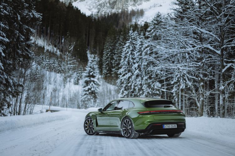 Prueba Porsche Taycan Turbo S Sport Turismo Mamba Green 18 Prueba Porsche Taycan Turbo S Sport Turismo Mamba Green 18
