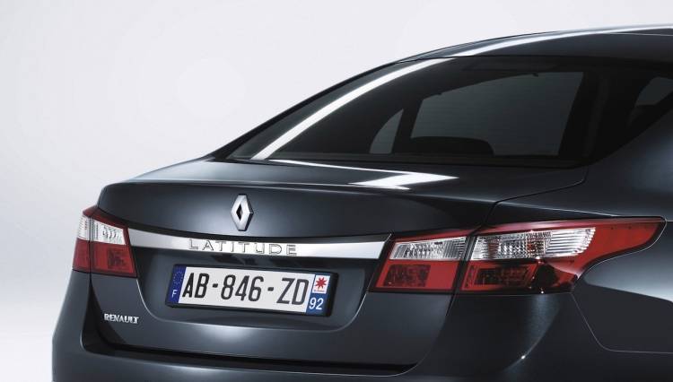 renault-latitude-europa-1 renault-latitude-europa-1