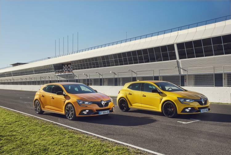 RENAULT MEGANE IV R.S. (BFB R.S.) TESTS DRIVE IN SPAIN RENAULT MEGANE IV R.S. (BFB R.S.) TESTS DRIVE IN SPAIN