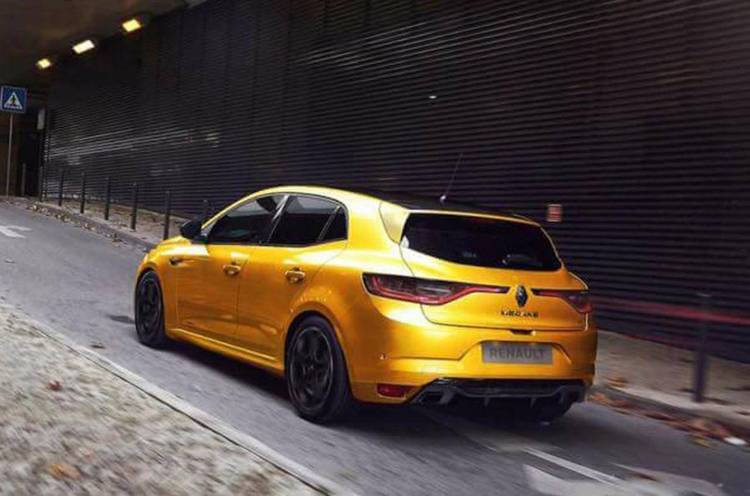renault-megane-rs-filtrado-5