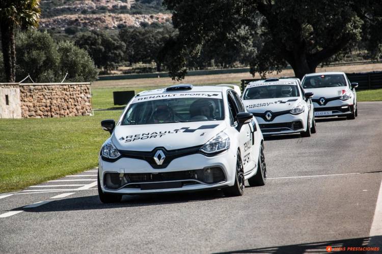 renault-sport-clio-trophy-cup-ascari-011-mapdm