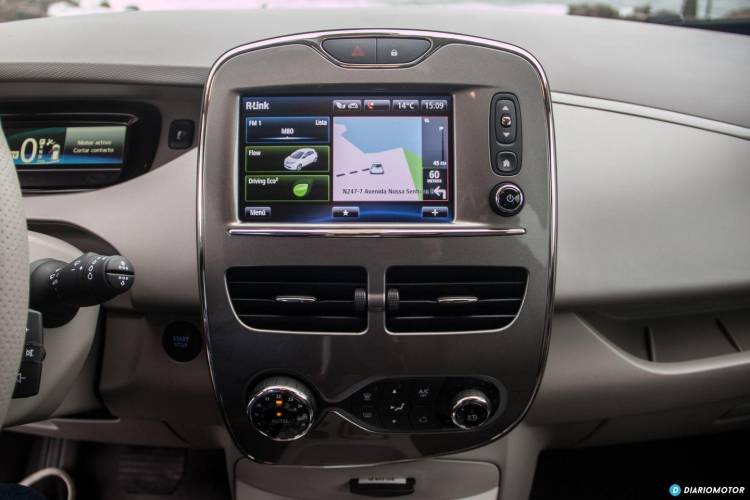 renault-zoe-2017-ze-40-23-mdm