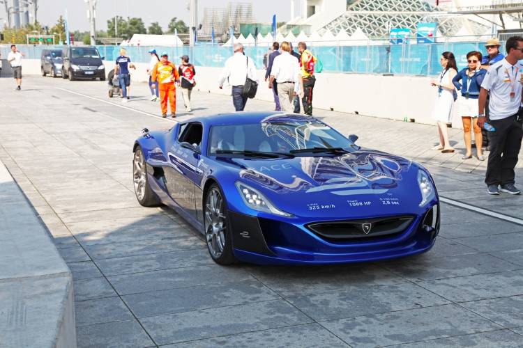rimac-concept-one-230315-002 rimac-concept-one-230315-002