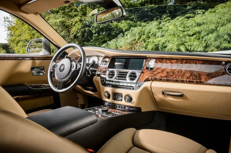 Rolls Royce Ghost Series Ii, London Photograph: James Lipman +44 7803 885275