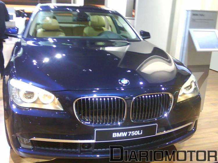 BMW Serie 7 en París 2008 BMW Serie 7 en París 2008