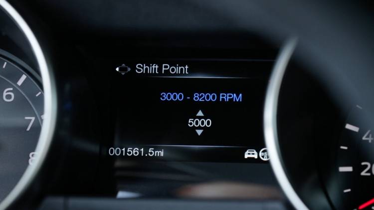 shelby-gt350-mustang-shift-light-02-1440px