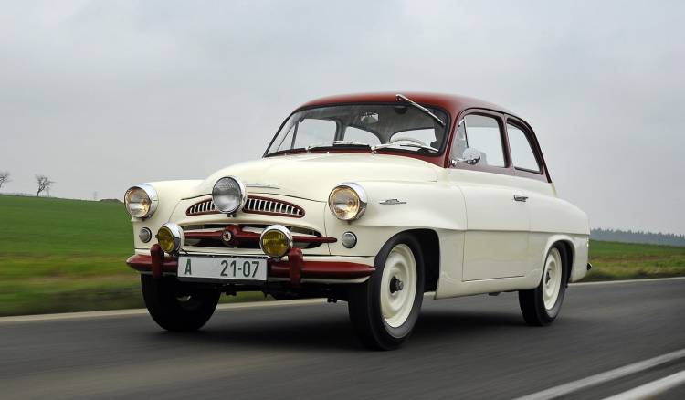 Skoda Coche Clasico 1118 007 Skoda Coche Clasico 1118 007