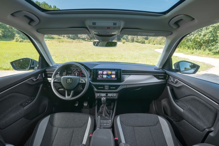 Skoda Kamiq Offer July 2021 05 Interior Dashboard