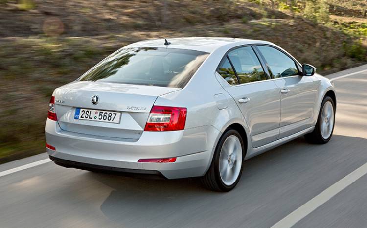 skoda-octavia-2013-12-dm-700px skoda-octavia-2013-12-dm-700px