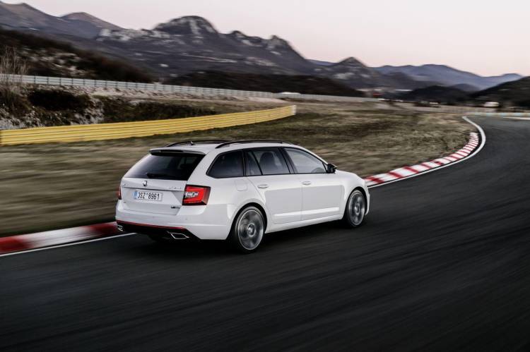 skoda-octavia-rs-2017-2