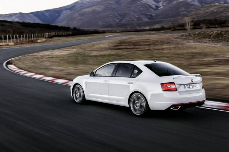 skoda-octavia-rs-2017-4