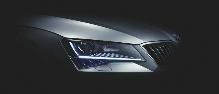 skoda_superb_faro_delantero_diesel skoda_superb_faro_delantero_diesel