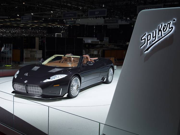 spyker-koenigsegg-motor-coches-v8-03_750x.jpg