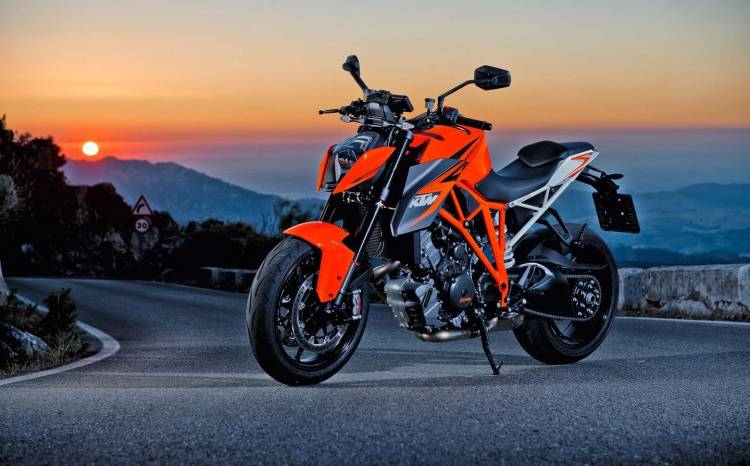 super-naked-motos-6 super-naked-motos-6
