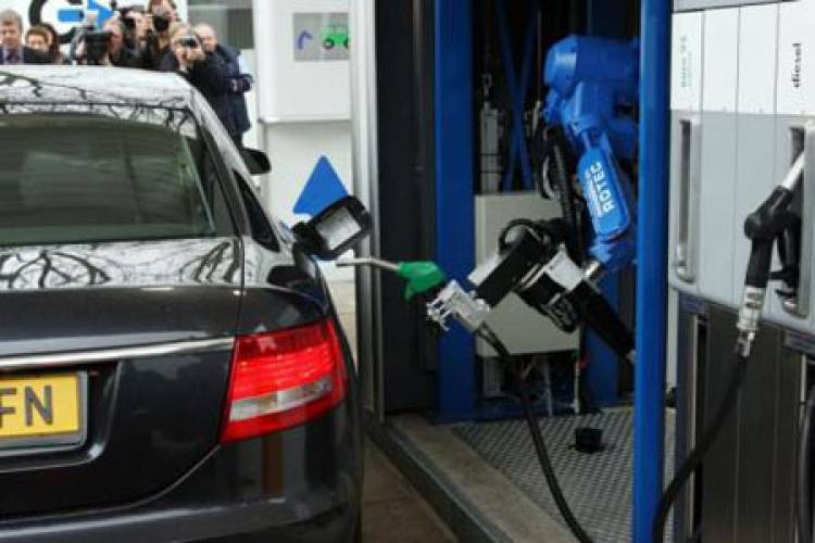 Surtidor robotizado tankpitstop Surtidor robotizado tankpitstop