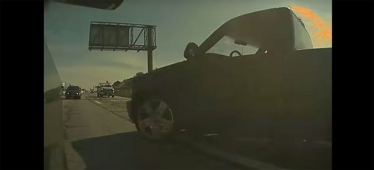 Tesla Autopilot Evita Accidente Trafico Maniobra Esquiva Video Tesla Autopilot Evita Accidente Trafico Maniobra Esquiva Video