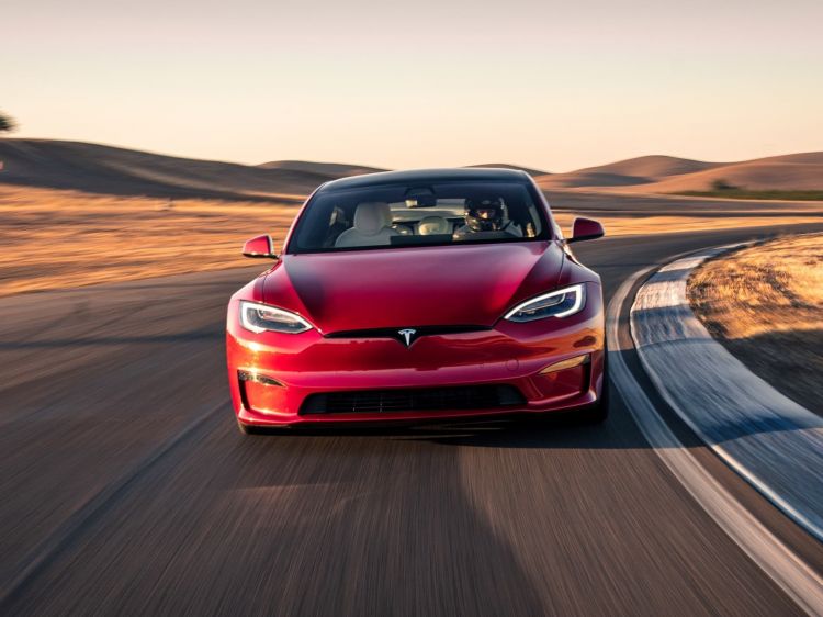 tesla-model-s-plaid-2021-0921-028_750x.jpg