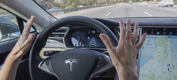 tesla-sin-manos tesla-sin-manos