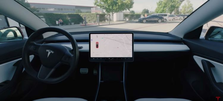 Tesla Smart Summon Tesla Smart Summon