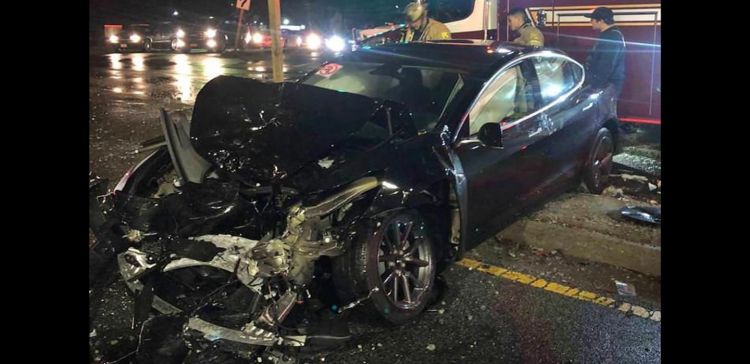 tesla_model_3_accidente_0218_01 tesla_model_3_accidente_0218_01
