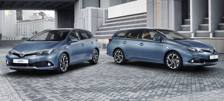 toyota-auris-2015-02-1440px toyota-auris-2015-02-1440px