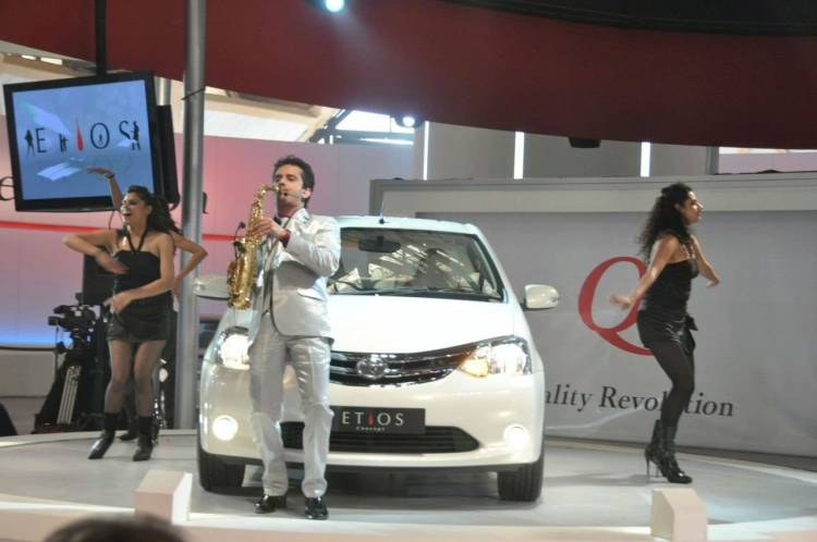 Toyota Etios Concept Sedán Toyota Etios Concept Sedán