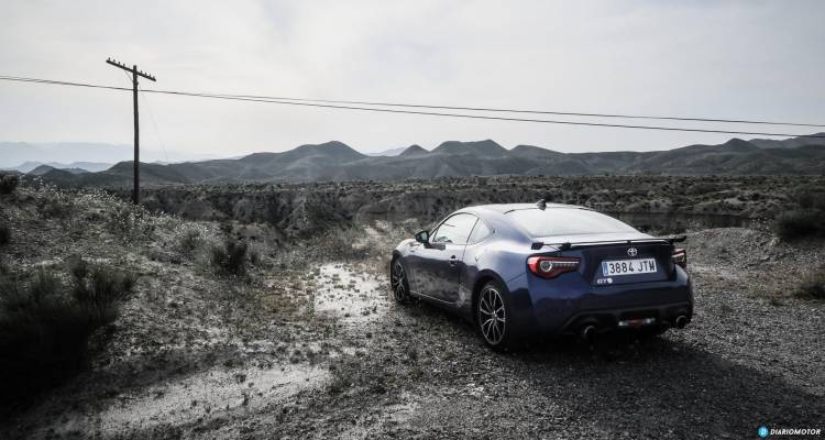 toyota-gt-86-vs-mazda-mx-5-mdm-21