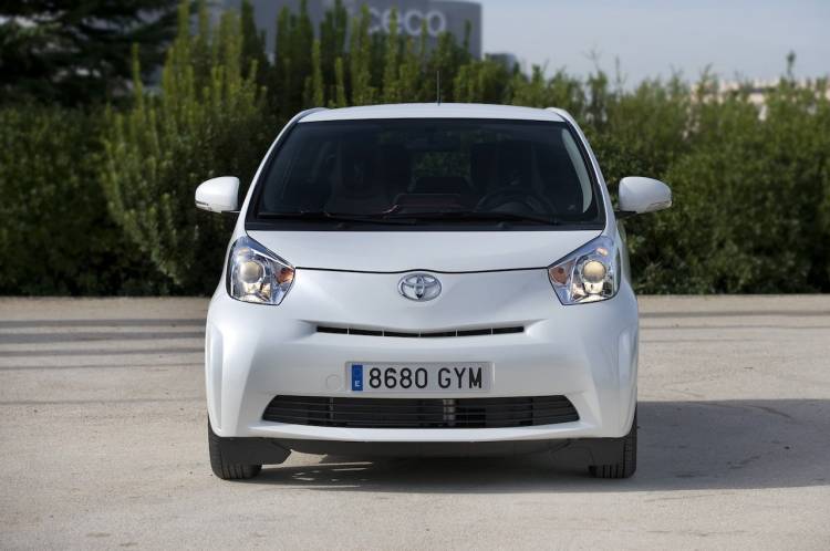 Toyota iQ-S 2011 Toyota iQ-S 2011