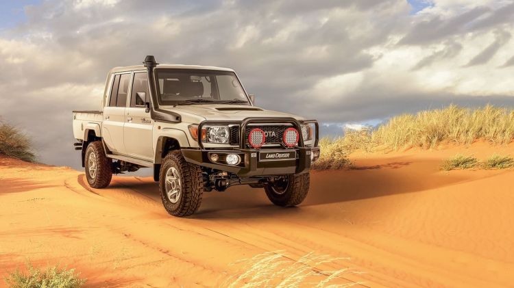 Toyota Land Cruiser Namib 0919 001 Toyota Land Cruiser Namib 0919 001