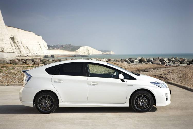 toyota-prius-generation-x-dm-1 toyota-prius-generation-x-dm-1