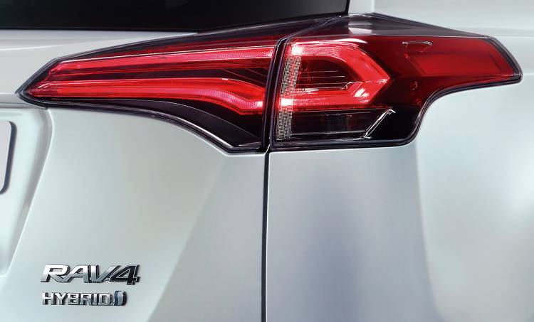 toyota-rav4-hybrid-b-1440px