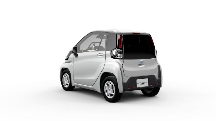 toyota-ultra-compact-bev-7_750x.jpg