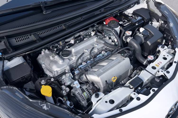 toyota-yaris-grmn-motor-lotus-0118-003 toyota-yaris-grmn-motor-lotus-0118-003