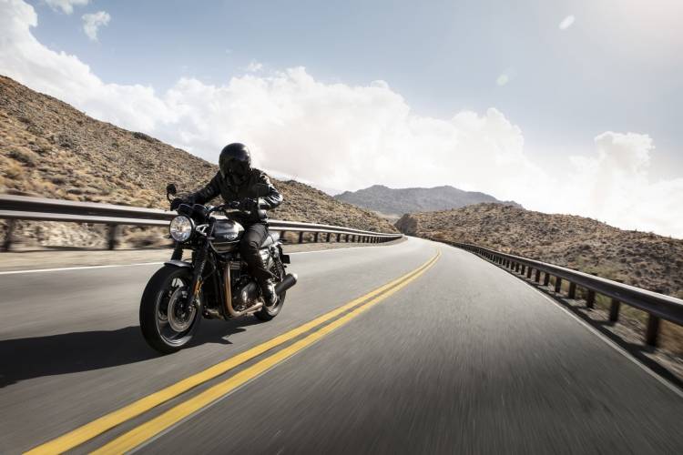 Triumph 2019 Speed Twin Riding 2 Triumph 2019 Speed Twin Riding 2