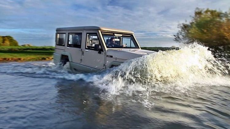 amphibious vehicle