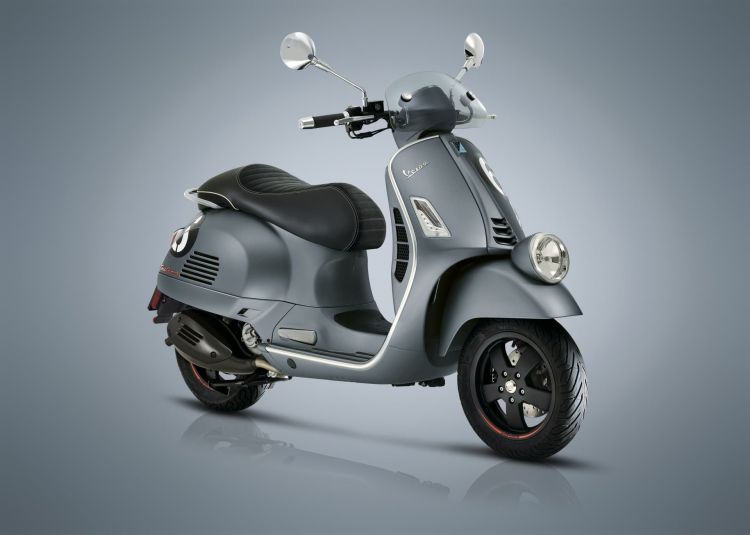 Vespa Sei Giorni My19 5 Vespa Sei Giorni My19 5