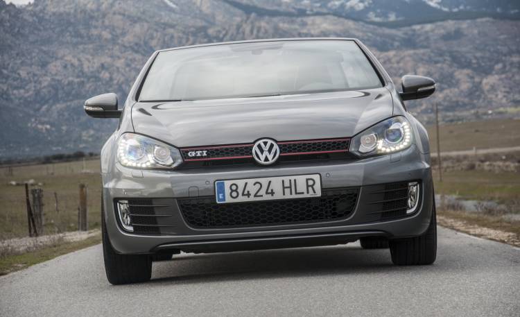 volkswagen-golf-gti-cabrio-main117 volkswagen-golf-gti-cabrio-main117