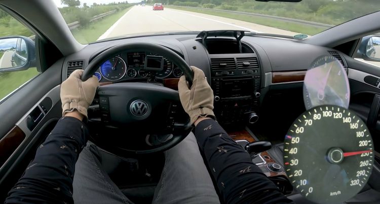 Volkswagen Touareg V10 Tdi Video Autobahn