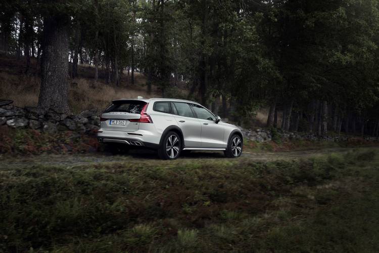 Volvo V60 Cross Country 2019 21 Volvo V60 Cross Country 2019 21