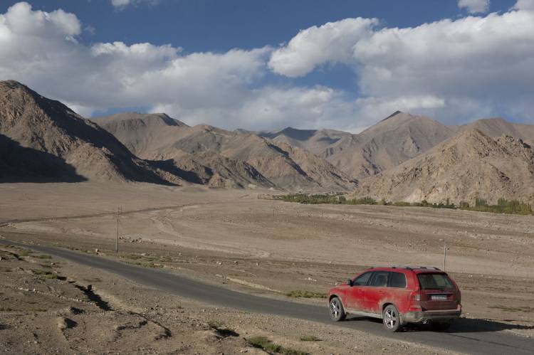 Volvo XC90 R-Design en Bollywood Volvo XC90 R-Design en Bollywood