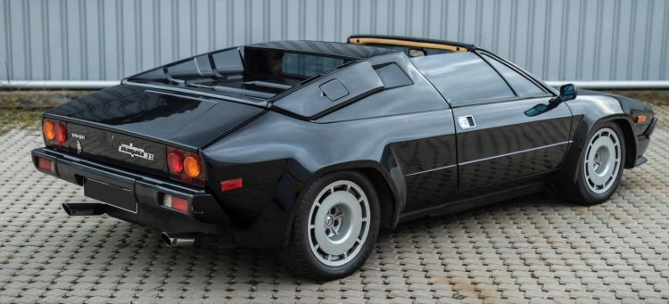 1986 Lamborghini Jalpa 1