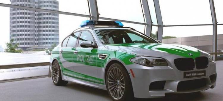 BMW M5 Polizei, el M5 F10 se adapta para la policía alemana