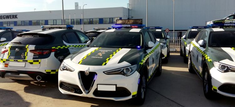 Alfa Romeo Stelvio Guardia Civil 1221 03