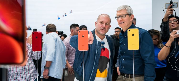 Apple Coche Electrico 2021 Tim Cook Jonathan Ive