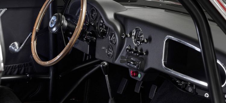 Aston Martin Db4 Gt Zagato Continuation 8