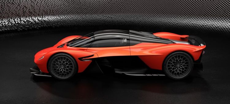 Aston Martin Valkyrie 0319 003