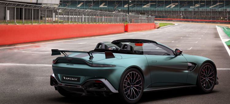 Aston Martin Vantage F1 Edition 3
