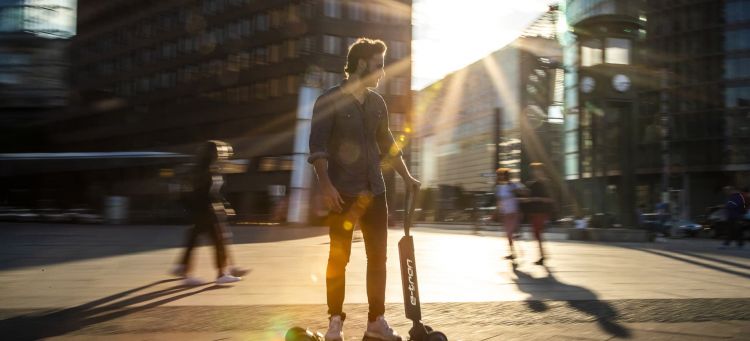 Audi Combines E Scooter With Skateboard